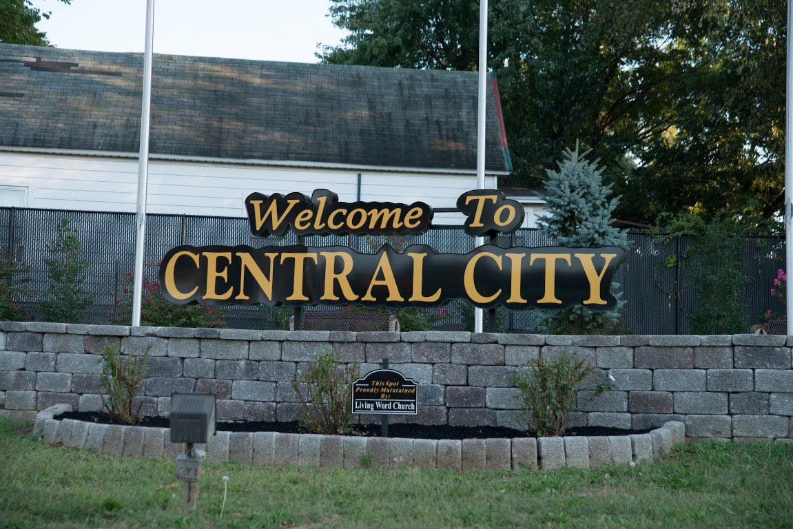welcome to central city sign